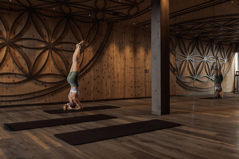 Yoga-model-14072024_12-Sportresidenz Zillertal