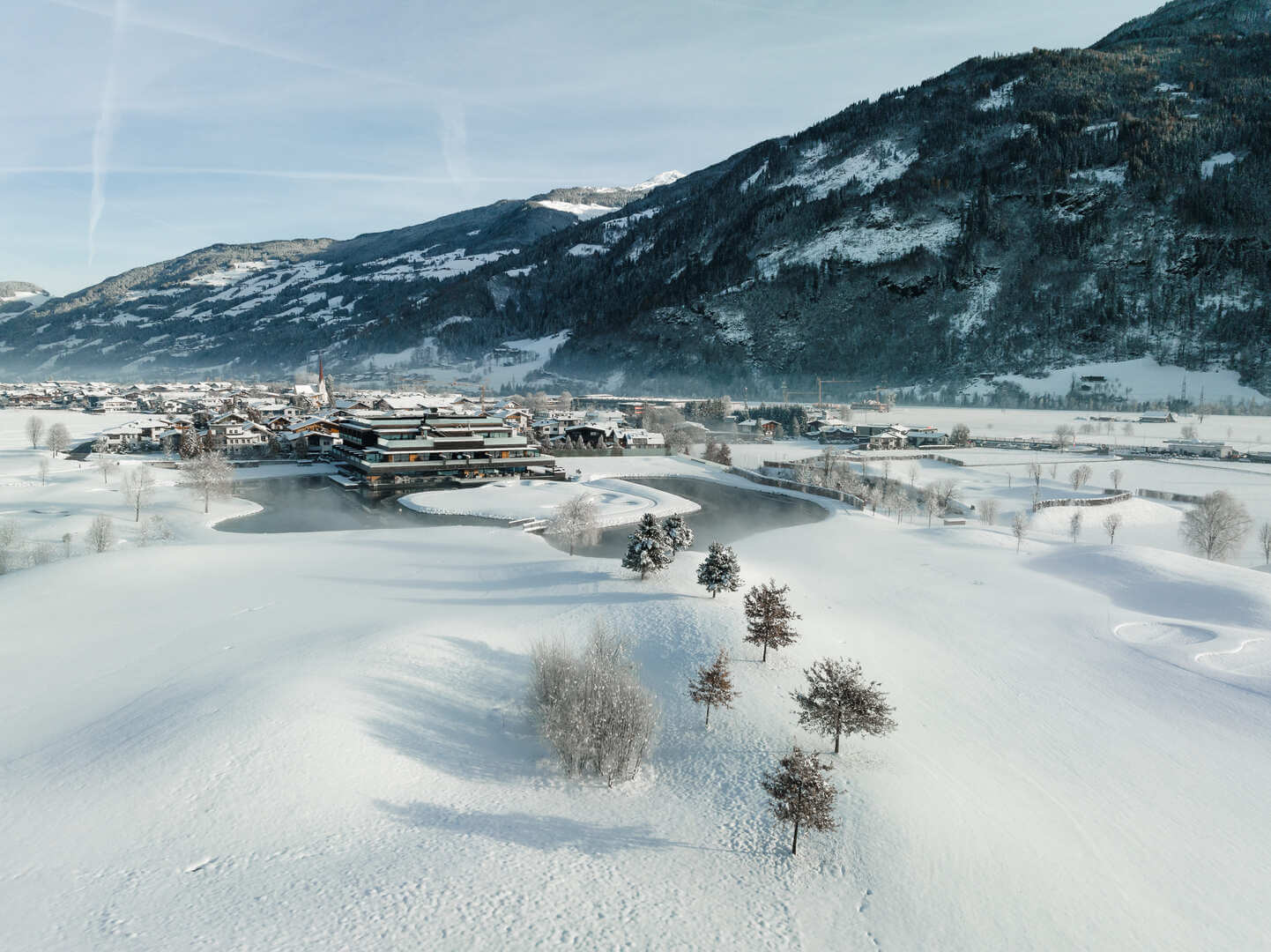 Winteransicht-Drohne-18-Sportresidenz Zillertal